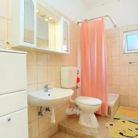 Lägenhet By The Sea Seget Vranjica, Trogir - 17989